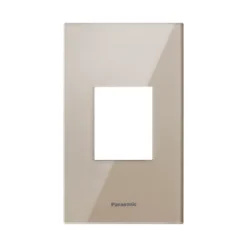 Mặt Halumie Acrylic ổ đơn 3 chấu màu vàng ánh kim Panasonic WEGH68029CYZ-VN